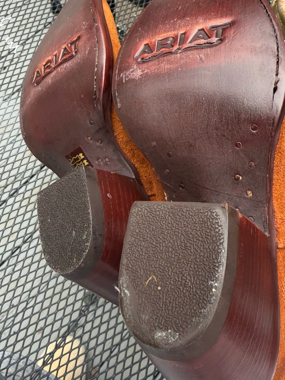 Ariat Dixon Terra Suede Western Ankle Boots - Picture 4 of 6
